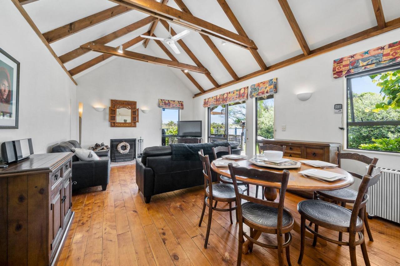 Waimea Cottage - Waikanae Holiday Home Exterior photo